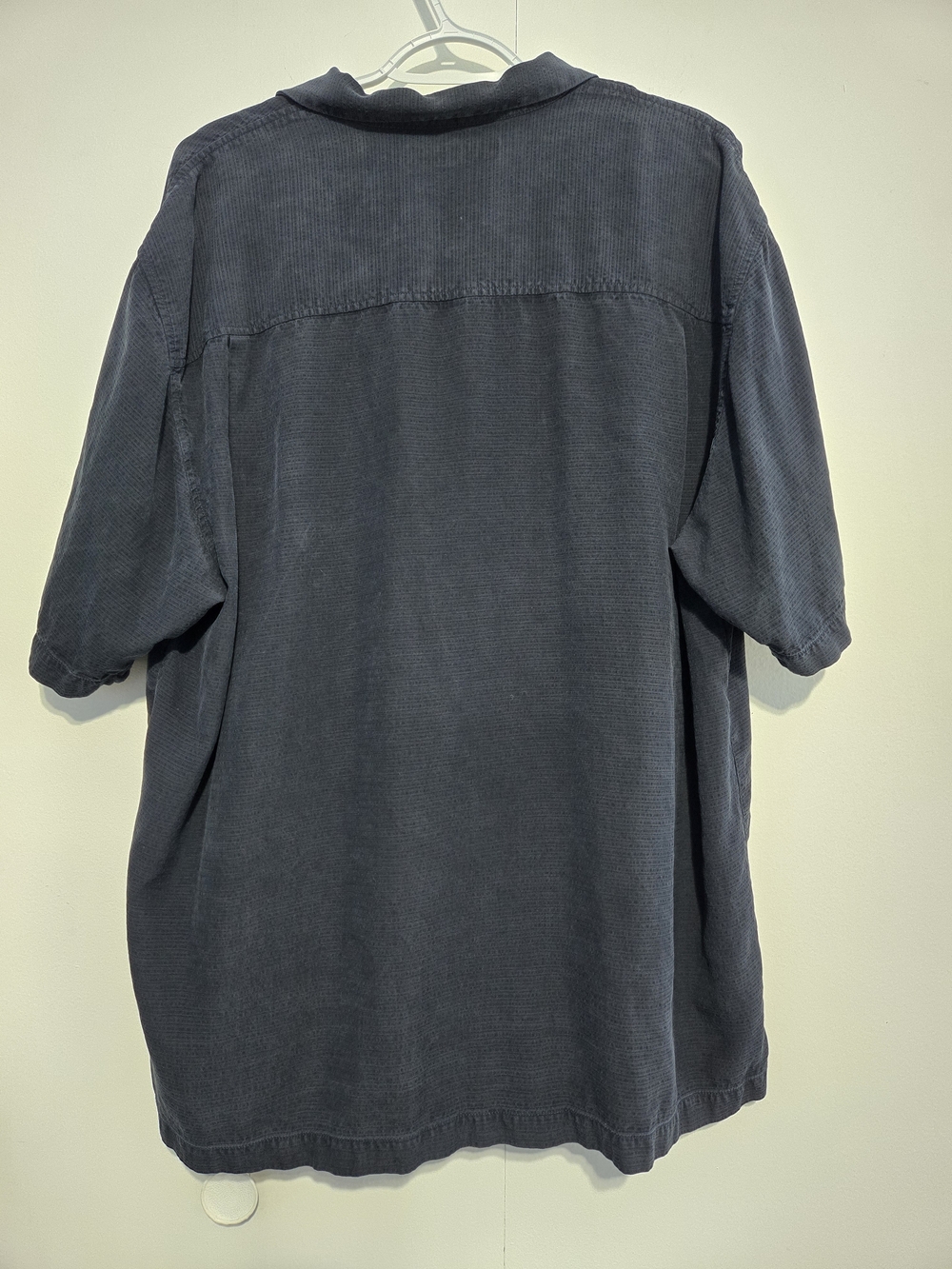 Tommy Bahama Men’s XL 100% Silk Blue Camp Shirt Short Sleeve Button Up Hawaiian - Picture 5 of 5